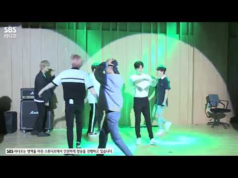 [NCT DREAM] 두번 연속 추게 된 헬로퓨처 (총 두번 반을 추고 끝났다는..)
