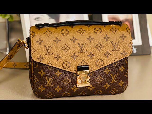 What's in my bag! Louis Vuitton Pochette Métis Tourterelle