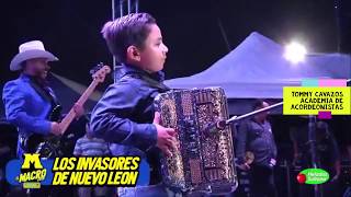 Presentación de Nuestro Alumno Tommy con Los Invasores de Nuevo León chords