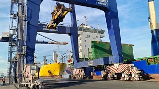 Quay Crane Operation: Daily Routine MC Trader Moreta Cargo ship for Loading/ Episode 42