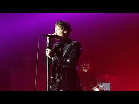 Harry Styles – Medicine (first time ever live) Basel 11.03.2018 from pit