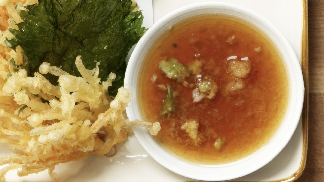 How to Make Tempura Dipping Sauce (Tentsuyu) - YouTube