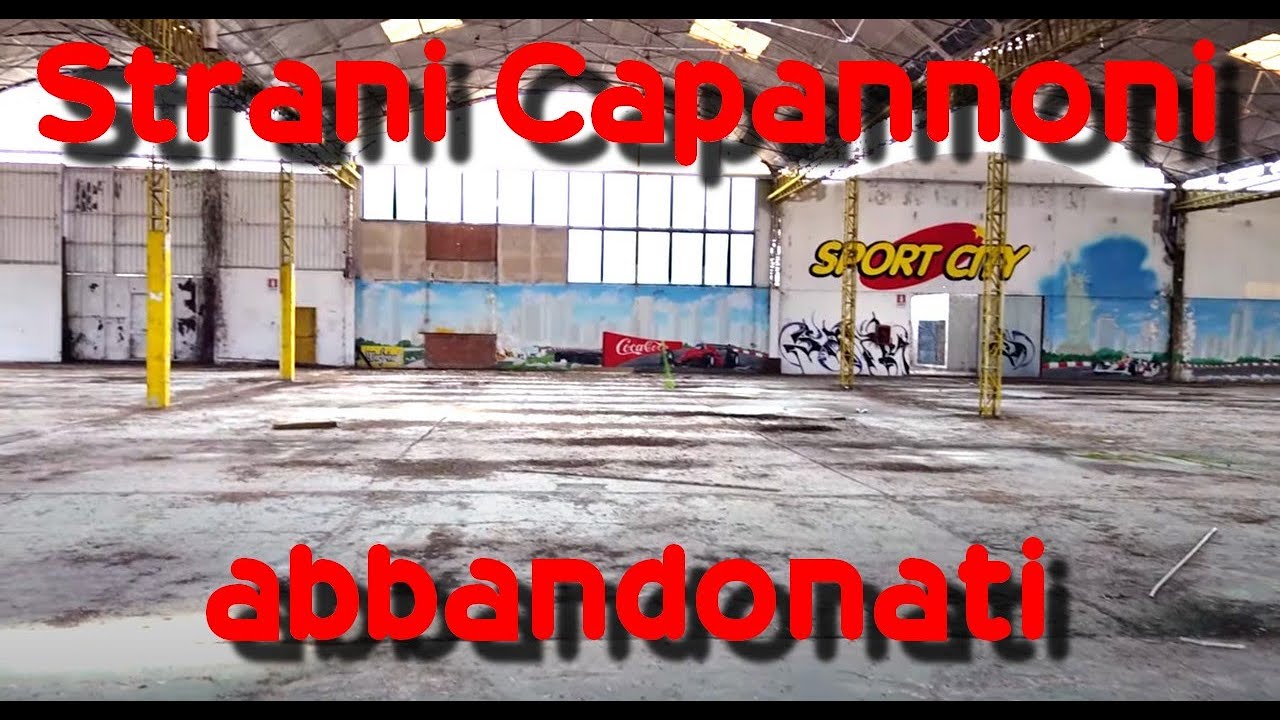 Strani capannoni abbandonati