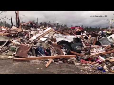 Tornado damage in Lee County, Alabama: raw video