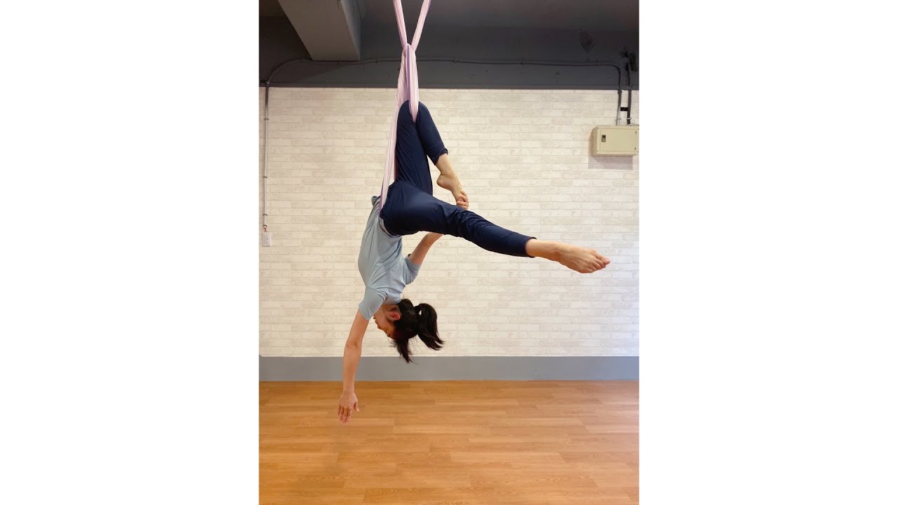 3️⃣3️⃣ 空瑜串連 Aerial Yoga (依涵) - YouTube