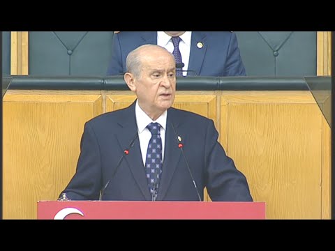 Davutoğlu'nun Kibar Feyzo'daki Maho Ağa'yı dikkatle incelemesini tavsiye ediyorum.