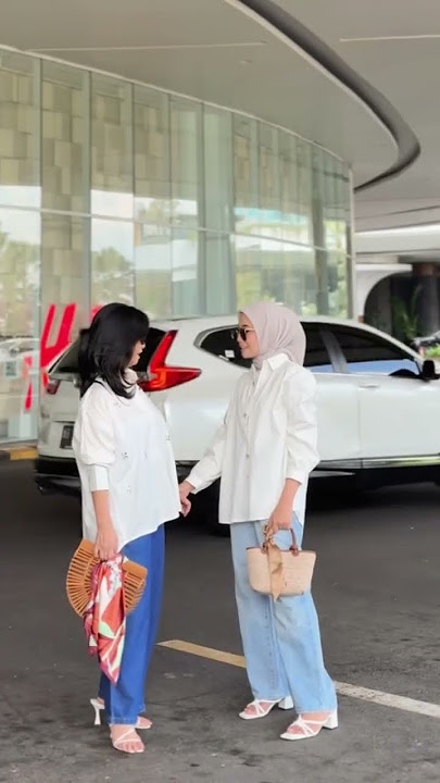 3 cara tampil elegant di umur 40-50 tahunan