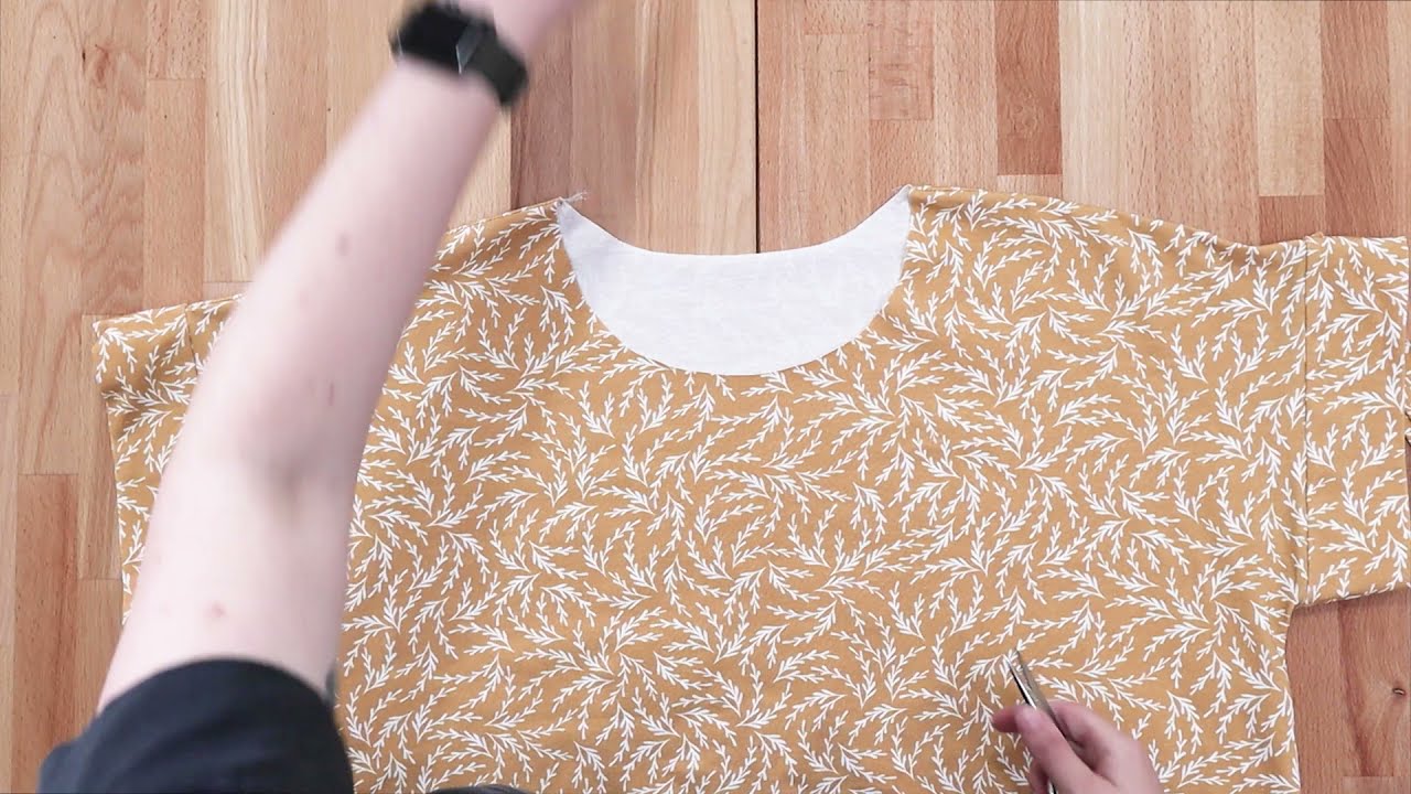 BERNINA L 890 Garment Sew-Along with Grainline Studio, Part 6: Knit Airy Top
