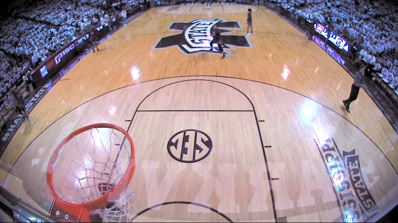 Aja Wilson Dunk at Mississippi  State   2518