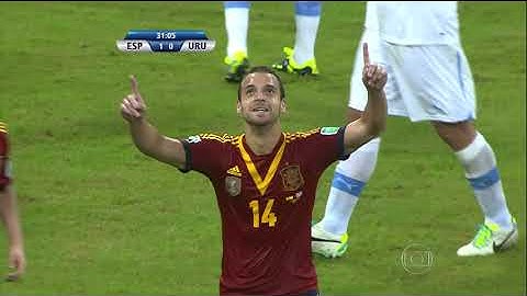 Gol de Soldado - Espanha 2x1 Uruguai - Copa das Confederações 2013 - (Globo)