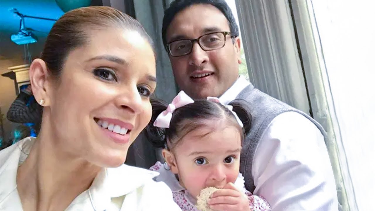 O Lal Dupatte Wali Song Actress Raageshwari Loomba With Her Husband and Daughter, Parents, Brother