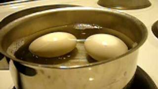 Boiling eggs