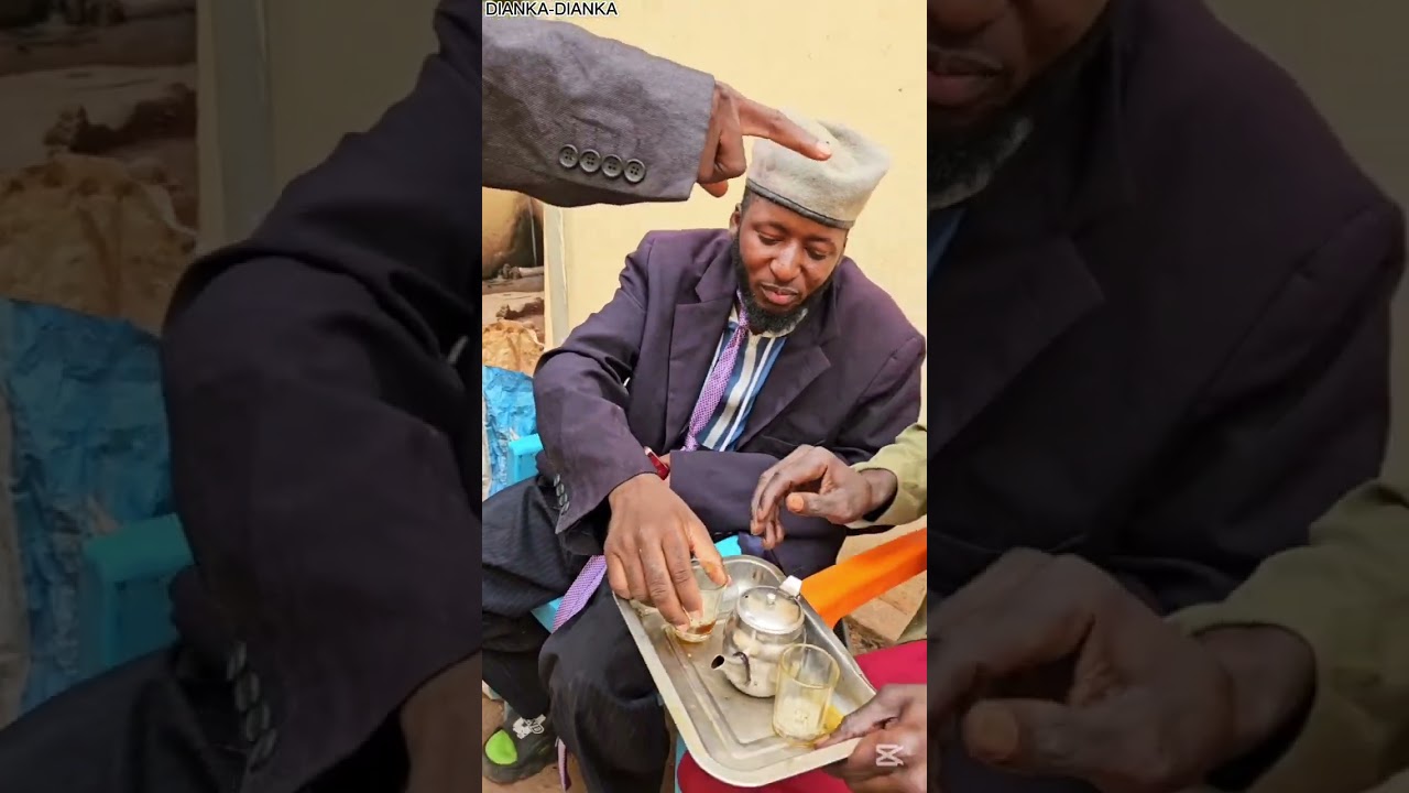 Dianka- la femme du voisin avec son cuisses