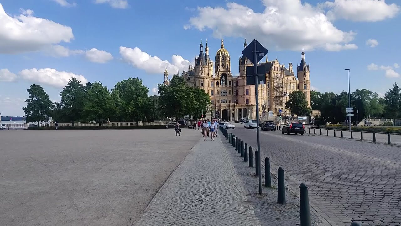 Этот замок словно сошел со страниц сказки 😳🏰 | Замок Шверинг, Германия