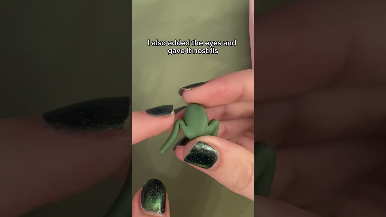 Polymer clay frog for polymer clay log 