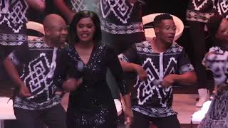 Miniatura del video "Tshwane Gospel Choir-Imiqhele (Live) ft Virginia Mukwevho"