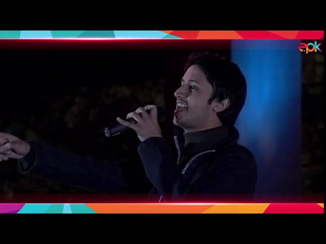 Atif Aslam Performing At 2004 New Year Celebrations | Lamhe | RK Music | JAL Band class=