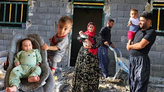 Documentary on the daily life of a nomadic father and his baby\/Visiting relatives from Saifullah