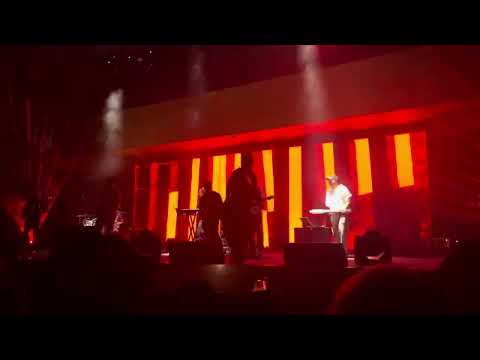 آهنگ جون مسیح و آرش کنسرت اصفهان پاییز ۱۴۰۳ Joon Masih And Arash Isfahan Concert