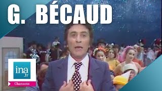 Gilbert Bécaud &quot;La ballade des baladins&quot; (live officiel) | Archive INA