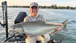 Casting For GIANT King Salmon on Livescope! (Lake Michigan Jigging 2026)