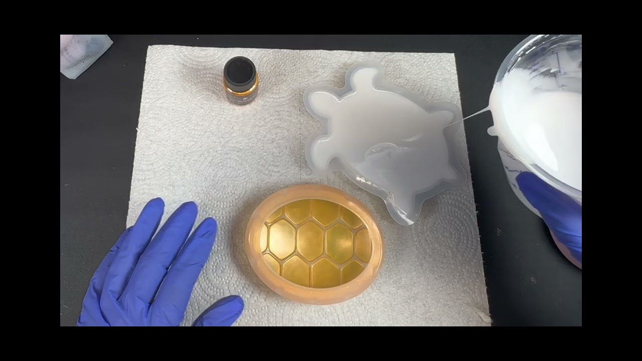 Orange and white Turtle gone wrong, too many bubbles:(