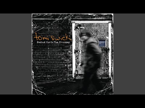 在 YouTube 上觀看「Still in the Light」