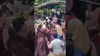 Download Lagu keseruhan ibu ibu ngobor sampe pagi Bun #hiburan #dangdutkoplo #videoshorts #yang#viral MP3