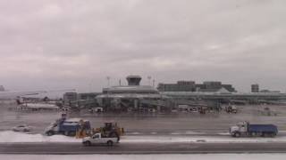 Taxi and Take off from Toronto Pearson Airport — Air Canada AC 5 — YYZ - HND