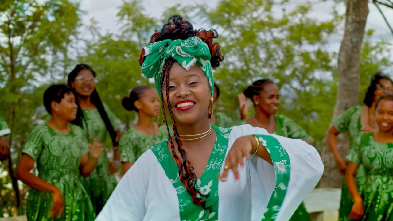 SIMONDA - MISAOTRA MIDERA (Official Video)