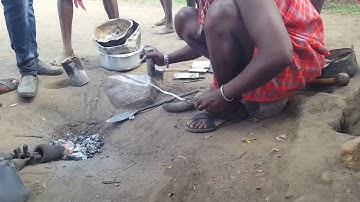 The Samburu Masai Blacksmith, Petri.(4)