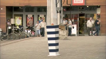 Cool Ads - A Dramatic Surprise On A Quiet Square - TNT viral - Belgium