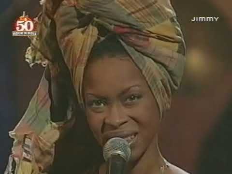 Erykah Badu  quotLIve At Brooklyn Academy of MusicMajestic Theaterquot 1997