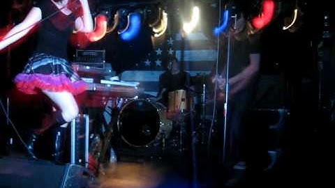 The Action Design - Connect Disconnect