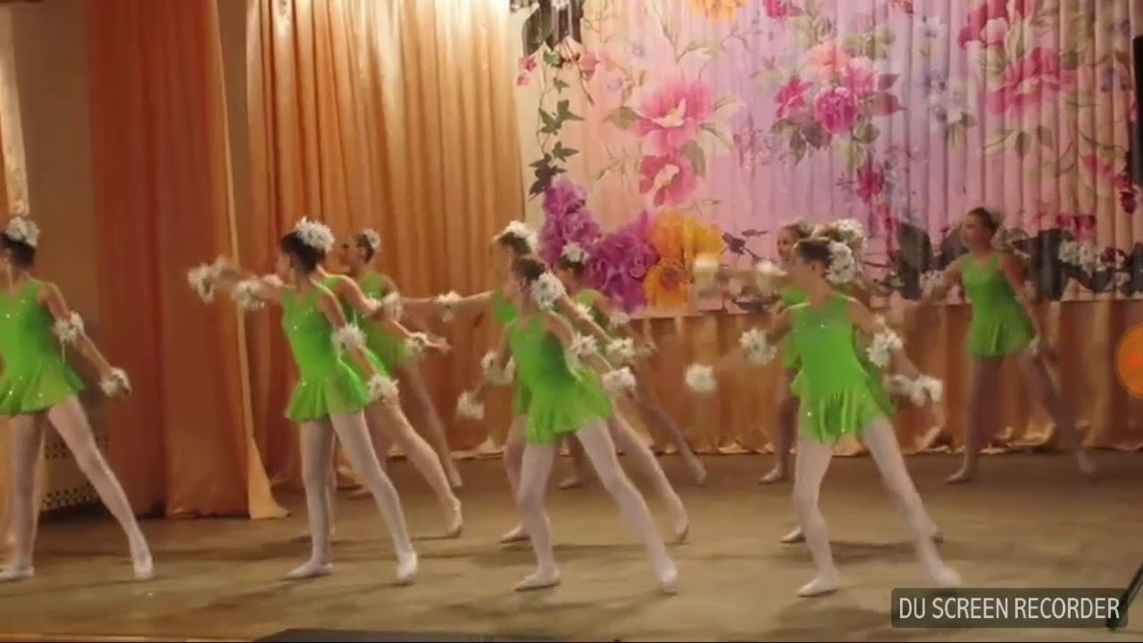 танец с ромашками. танцы под ромашку. костюм танцевальный ромашка. танцы под ромашку. детский танец ромашки.