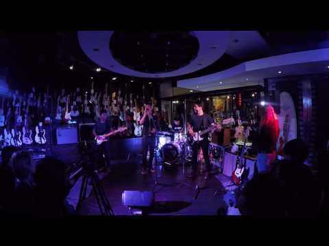 ไม่มีกลัว CRESCENDO อัตตวิถี Live Session by Hanu ^^