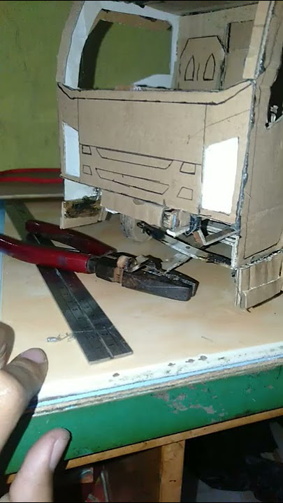 miniatur truk kardus full hidrolik 75% lagi👍😎 #miniatur truk kardus mbois