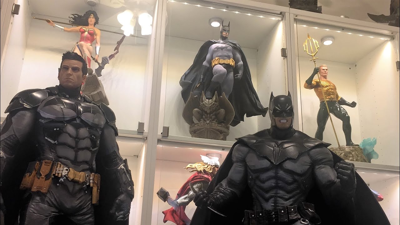 batman noel figure