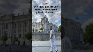 Hayallerinizin Peşinden Koşmaktan Asla Vazgeçmeyin…