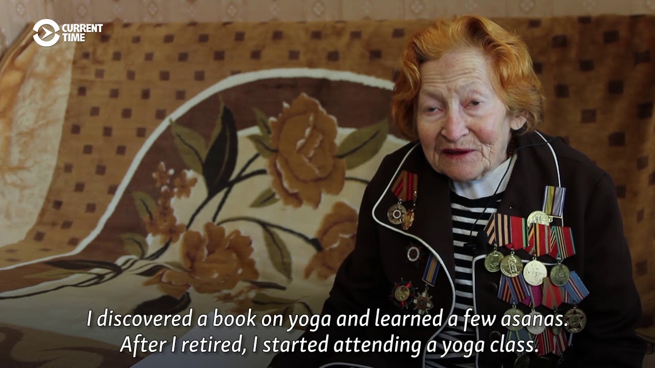 The Knotty 90s: Limber Ukrainian Pensioner Loves The Lotus Position