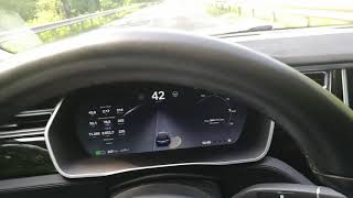 Tesla Model S85  center display wrong and slow charging screenshot 4