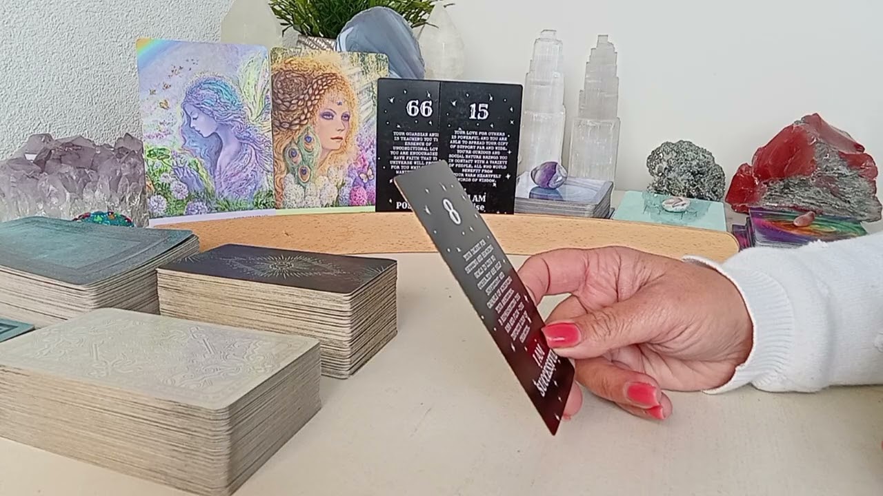 Leeuw 🦁♌️ Oktober 2025 💫 Het belang van onvoorwaardelijke liefde (voor jezelf)!❤️ Je kunt het! 🍀🙏🥰☀️