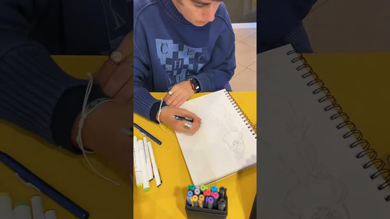 Timelapse | Drawing The Grinch and Max 