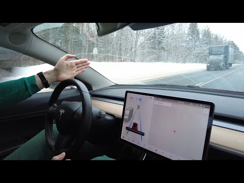 Video: Tesla hutengeneza wapi paneli za jua?