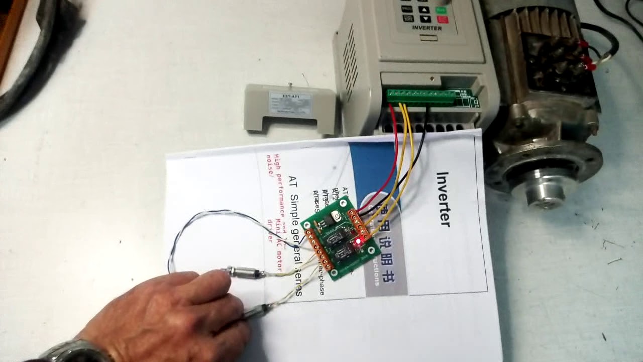 Commander un variateur avec 3 boutons-poussoir - YouTube