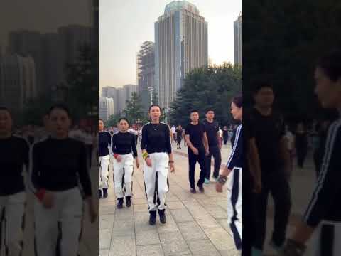 《拥抱你离去》舞蹈视频