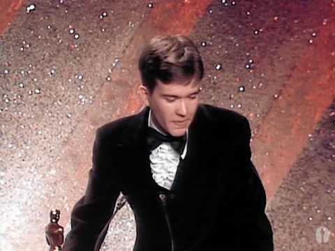 timothy-hutton-wins-supporting-actor:-1981-oscars