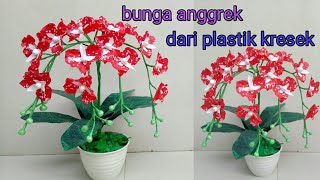 cara membuat anggrek merah dari plastik kresek//how to make Red orchid flowers from plastic bag