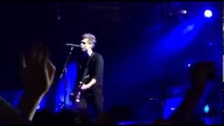 5 Seconds of Summer - Wrapped Around Your Finger (Las Vegas, Nevada Live HD)