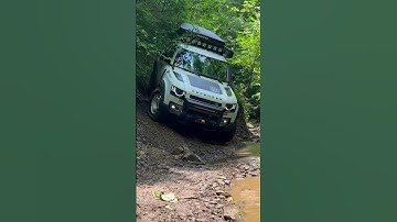 defender off-road #defender #offroad #extreme #jungle #4x4 #trending #viral